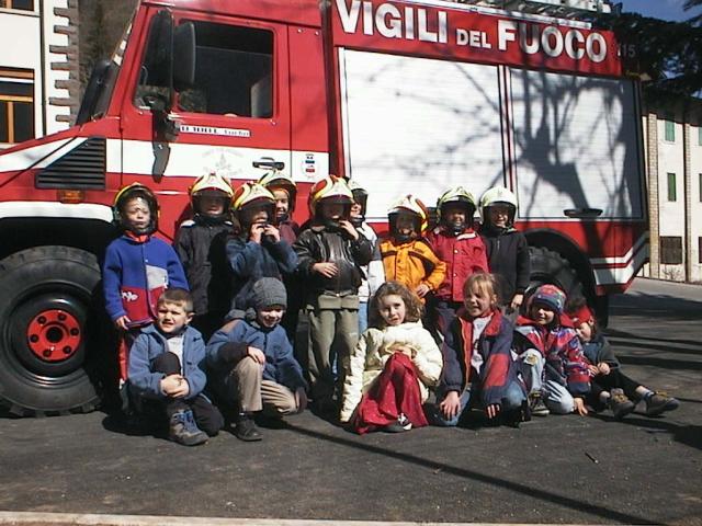 Scuole elementari 23/03/2002