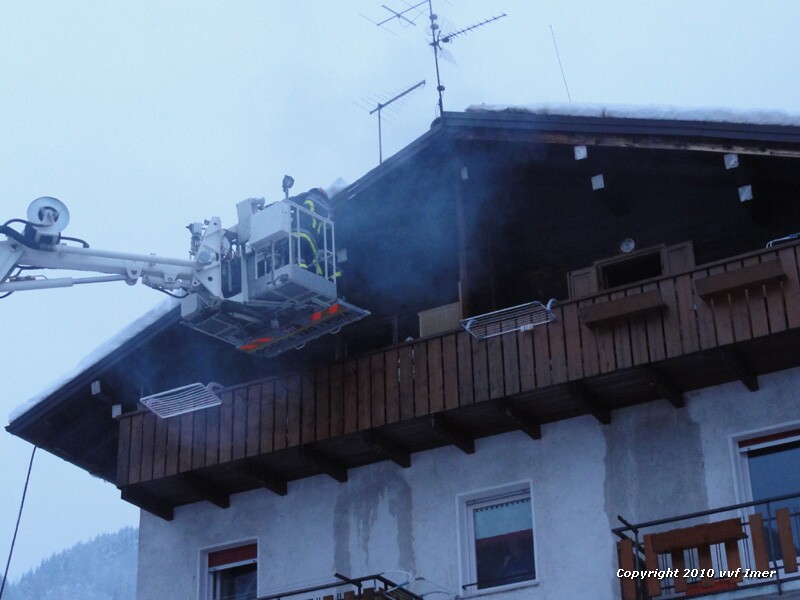 incendio tetto 02.jpg